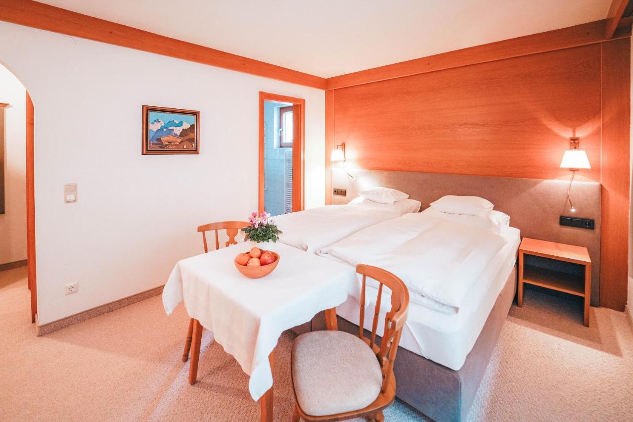 Hotel Garni Almjur St Anton am Arlberg Eksteriør billede