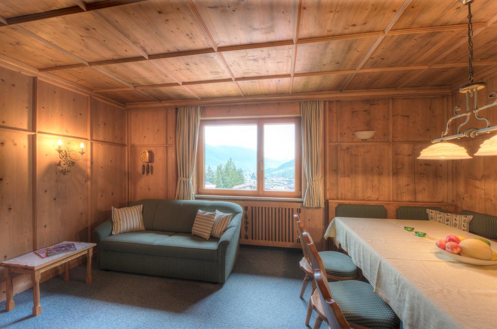 Hotel Garni Almjur St Anton am Arlberg Eksteriør billede