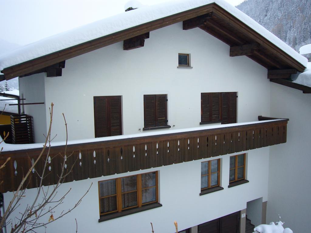 Hotel Garni Almjur St Anton am Arlberg Eksteriør billede